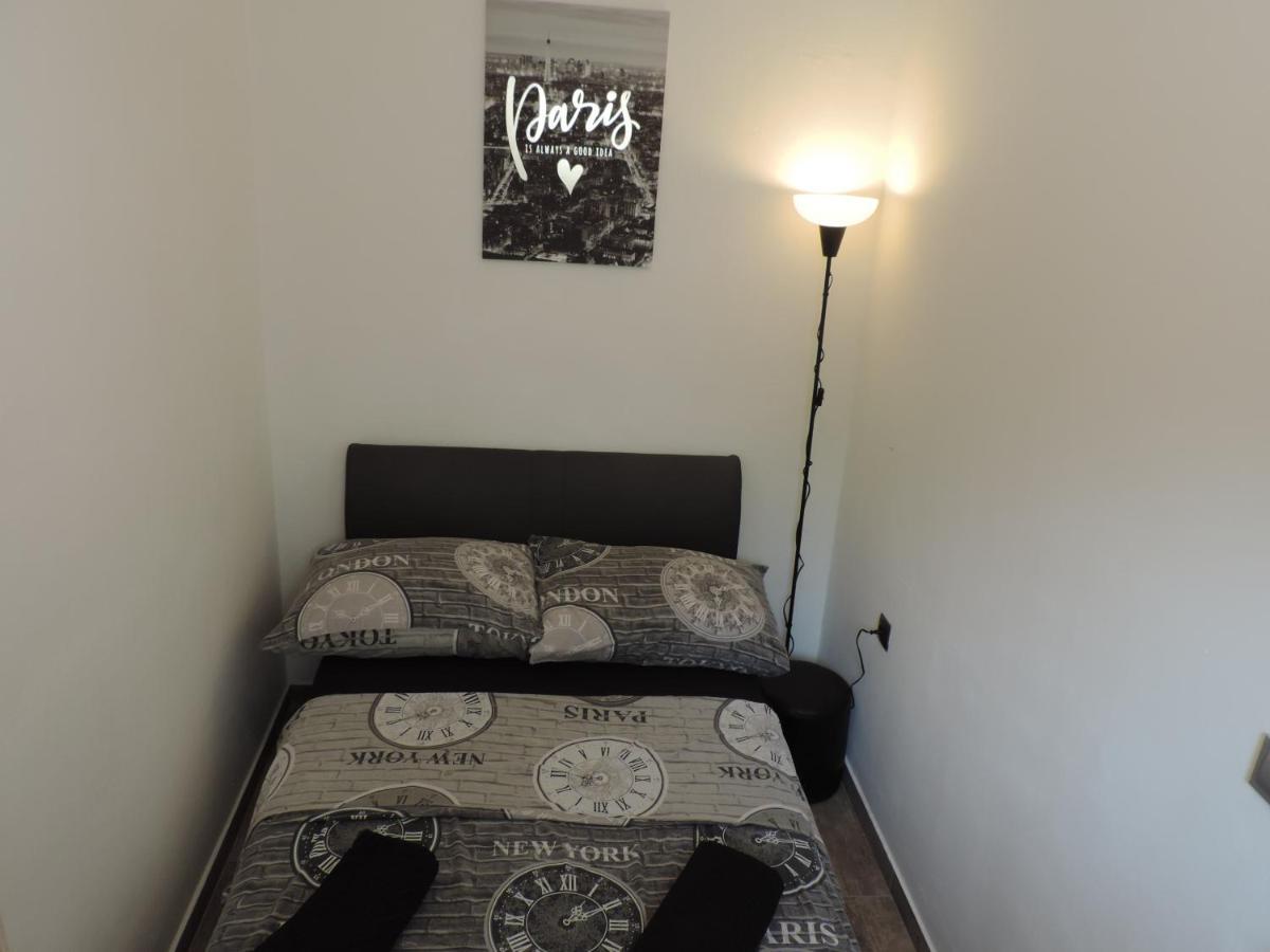 Apartment Carla Spalato Esterno foto